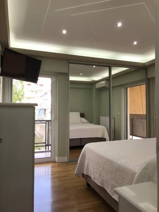 אתונה Finer Things Flisvos Beach Condo In Palaio Faliro מראה חיצוני תמונה