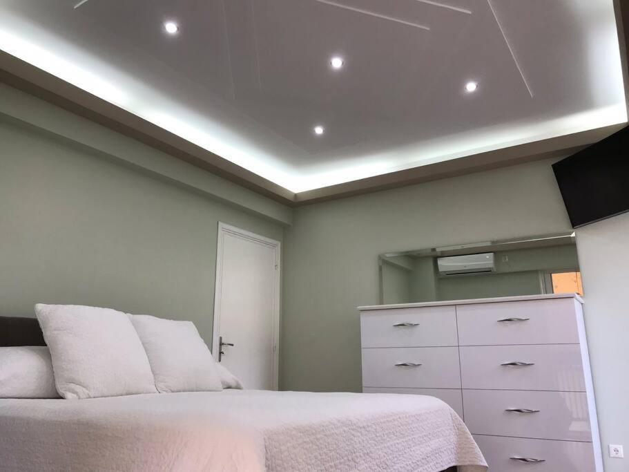 אתונה Finer Things Flisvos Beach Condo In Palaio Faliro מראה חיצוני תמונה