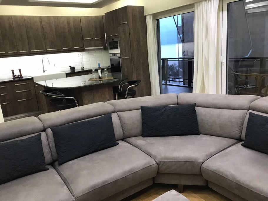 אתונה Finer Things Flisvos Beach Condo In Palaio Faliro מראה חיצוני תמונה